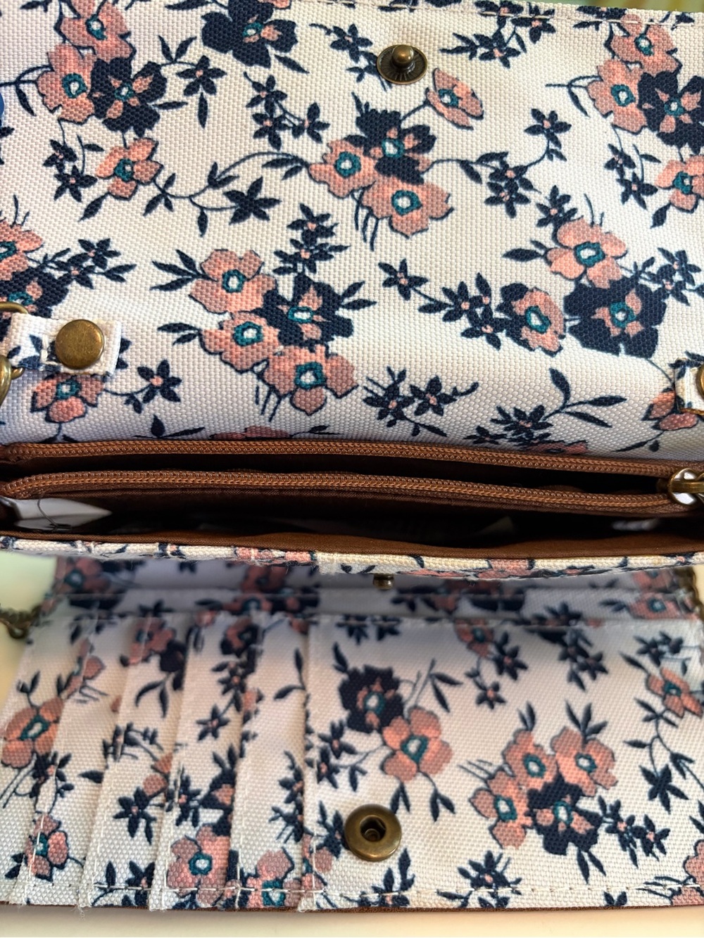NWOT Vans Brown Leather Crossbody Clutch with Chain Strap - Picture 4 of 6